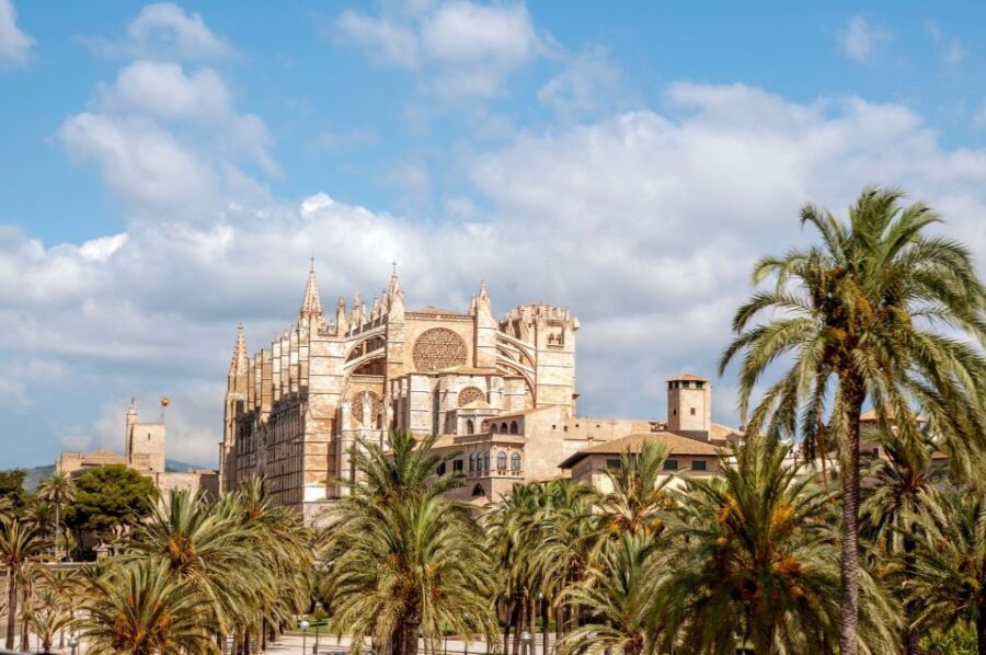 Palma De Mallorca: City Sightseeing Hop-On Hop-Off Bus Tour