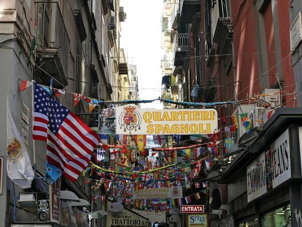 Panoramic Historical Walking Tour of Naples: Rich and Poor Areas