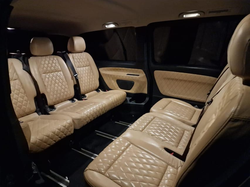 Paris: 1 Way Private Airport Transfer to & From Hotel