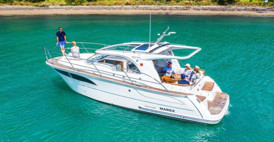 Paros: Private Luxury Boat Day Trip With Snacks and Drinks