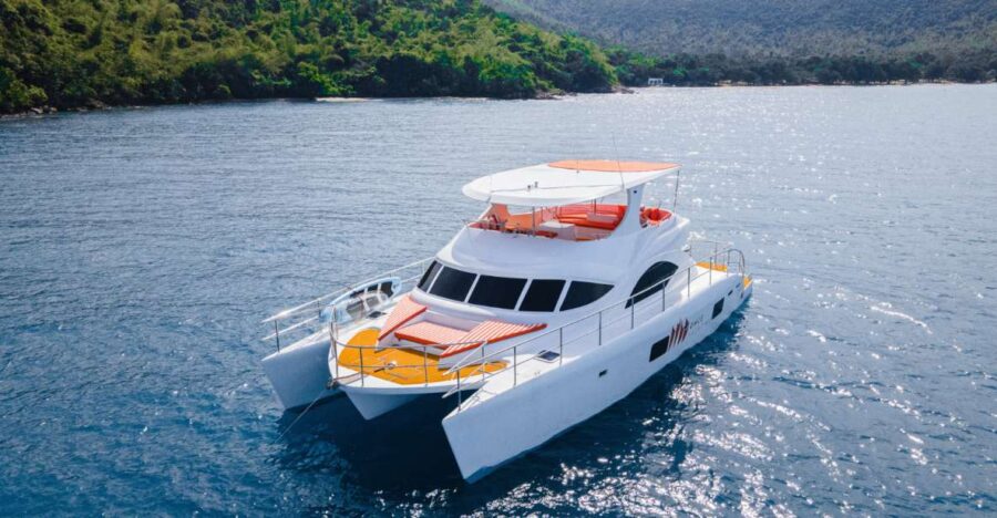 Pattaya: Private Luxury Catamaran Island Discoveries