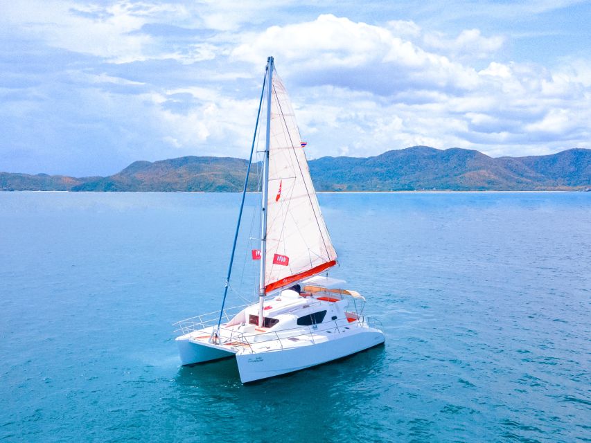 Pattaya: Private Sailing Catamaran Island Discoveries