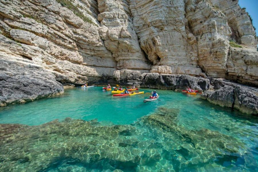 Paxos: Guided Kayaking Tour Mongonissi 2 Avlaki, Snorkeling
