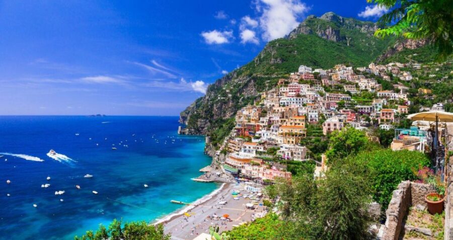 Peaceful Family Walking Tour Around Amalfi