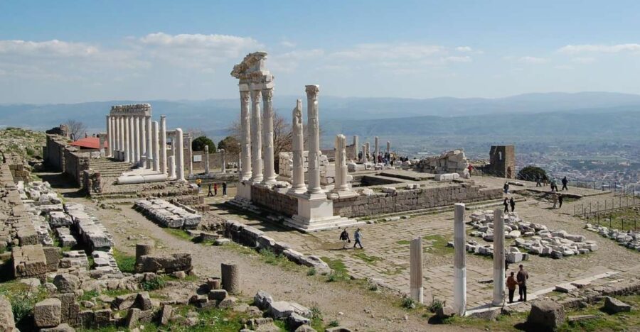 Pergamum Tour With Private Guide & Van - Tour Overview