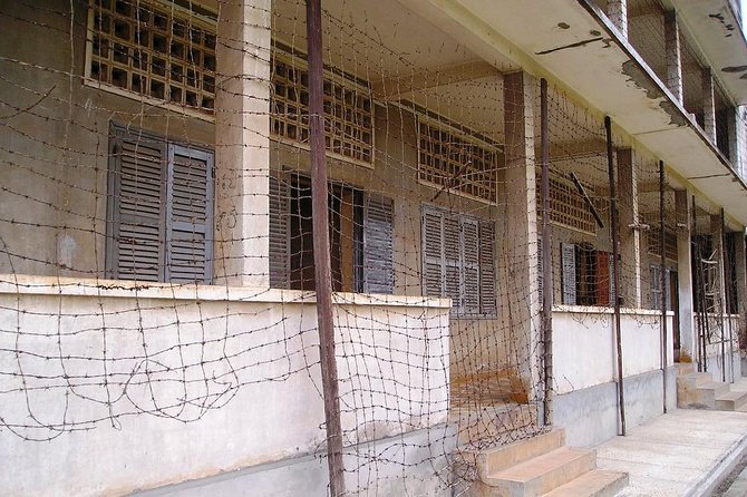 Phnom Penh City Tour, Silver Pagoda, Genocide Museum, Killing Fields - Included Services