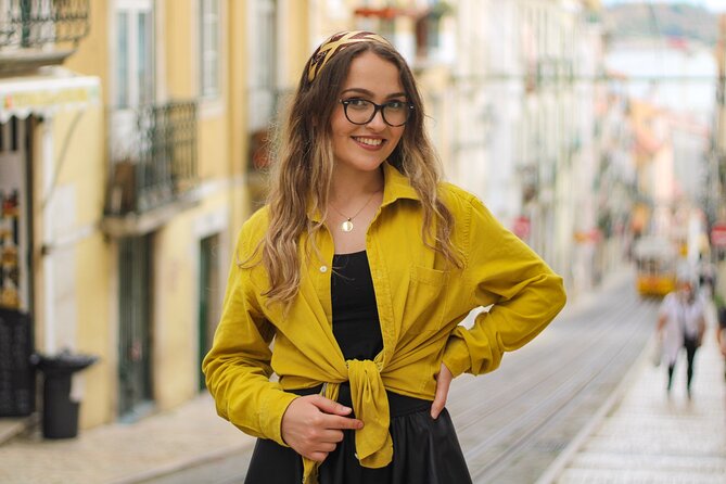 Photoshoot With a Local Professional Photographer in Lisbon
