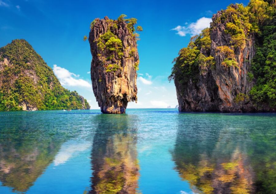 Phuket: Phang Nga and James Bond Canoeing Tour by Speedboat