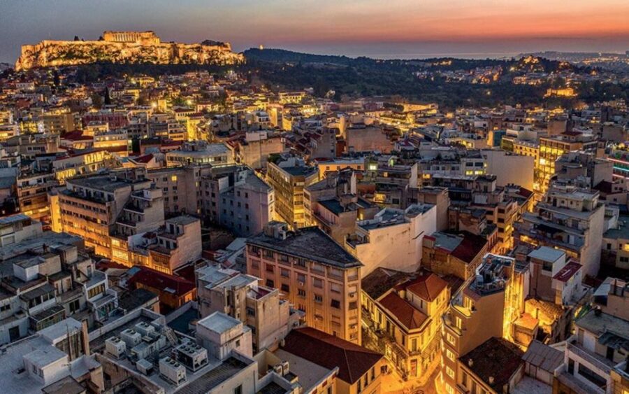 Piraeus Port: Private One-Way Transfer to Athens City Center - Service Overview