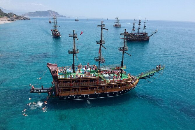Pirate Boat Tour With Foam Party in Alanya