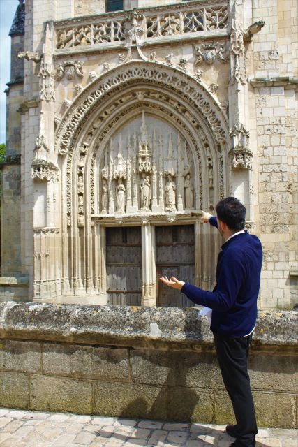 Poitiers: Guided City Walking Tour