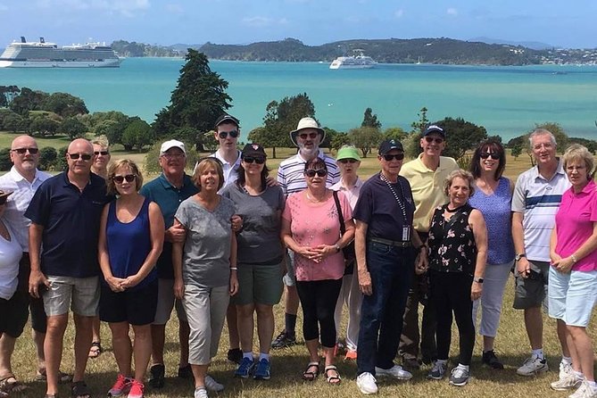 *Popular Cruise Ship Tour* Bay of Islands and Glow Worm Caves Shore Excursion