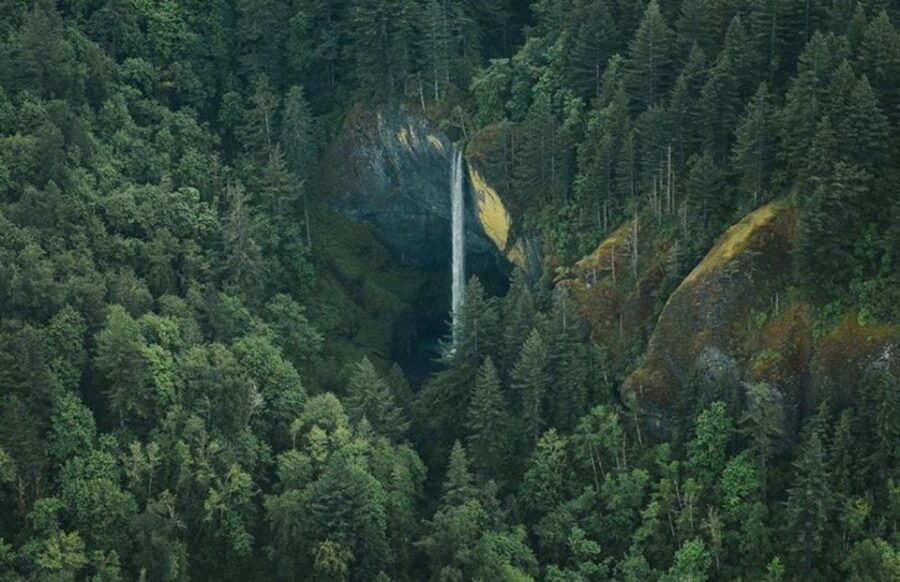 Portland: Private Columbia Gorge Waterfalls Scenic Air Tour - Tour Overview