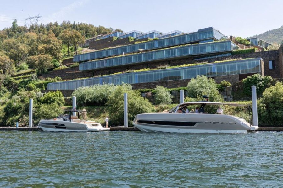 Porto: FULLDAY Private Luxury Yacht in the Douro