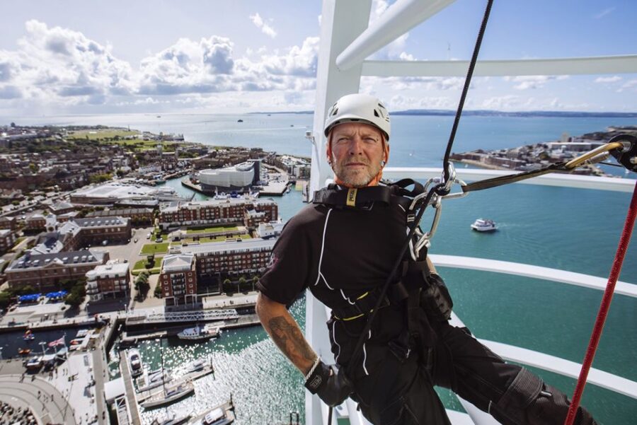 Portsmouth: Spinnaker Tower Abseiling Experience