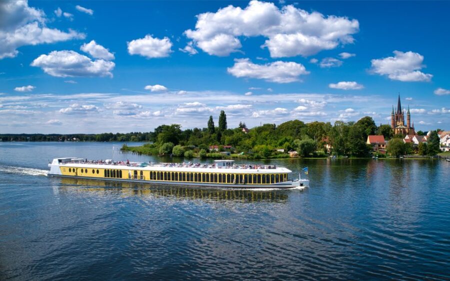Potsdam by Boat: Island Cruise
