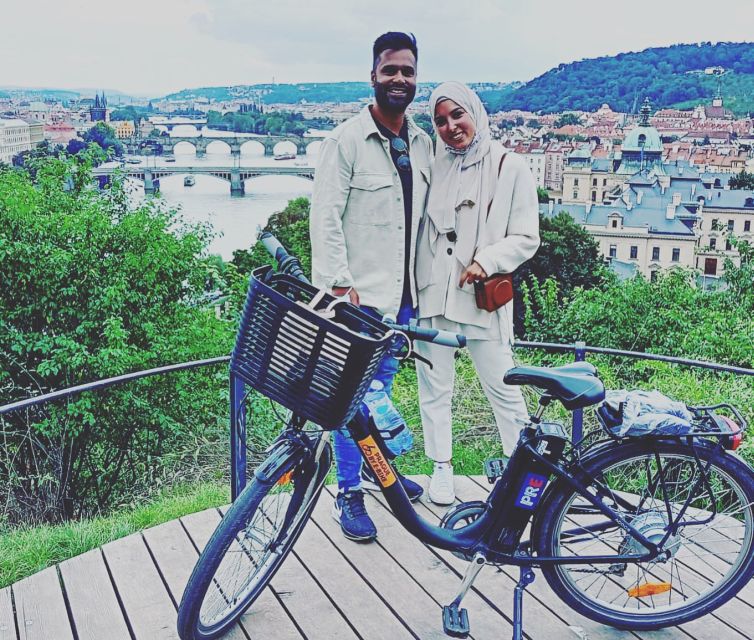 Prague 3-Hour Sightseeing Tour by Electric Bike