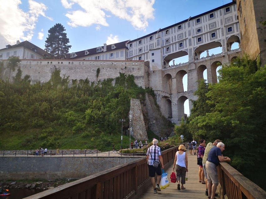 Prague: Transfer to Vienna via Fabulous Cesky Krumlov