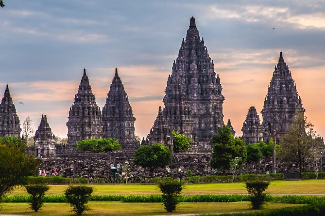 Prambanan Temple and Ramayana Ballet Show (Vip Seat With Dinner) - Pickup and Tour Details