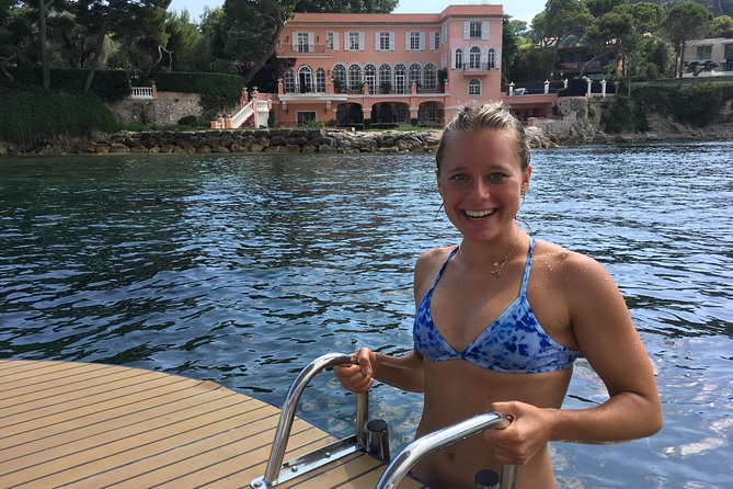 Premium Tour on a Solar Powered Boat - Private Group