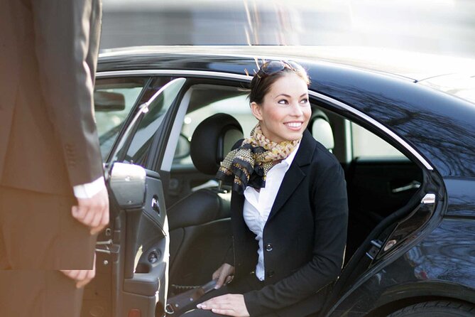 Private Auckland Airport Transfer To/From Auckland Hotels -Suv