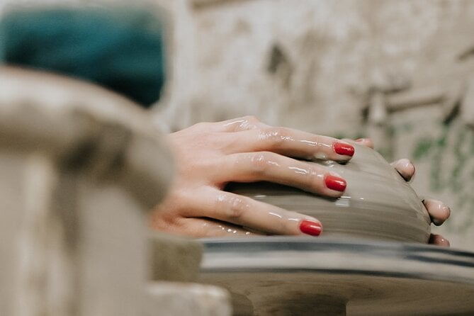 Private Basic Course in Apulian Ceramics in a Farmhouse - Location and Accessibility