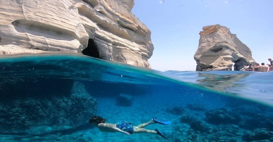 Private Boat Tour at Your Top 4 Beaches in Milos