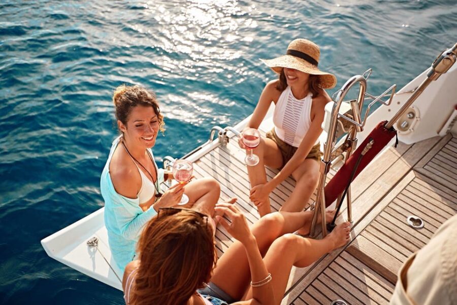 Private Boat Trip to Kea and Kythnos Islands From Athens