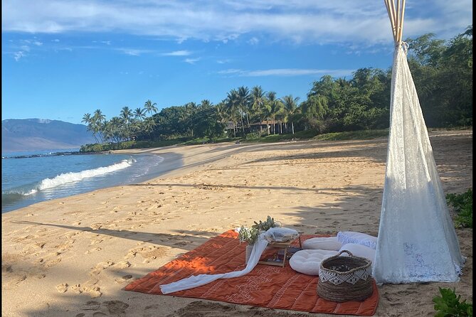 Private Breakfast Charcuterie on Hidden Beach With Photo