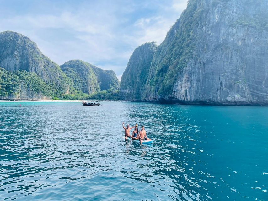 Private Catamaran Yacht to Maiton & Coral Islands - Itinerary Details
