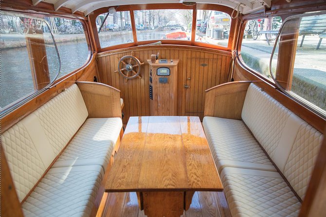Private Champagne Canal Cruise in Amsterdam
