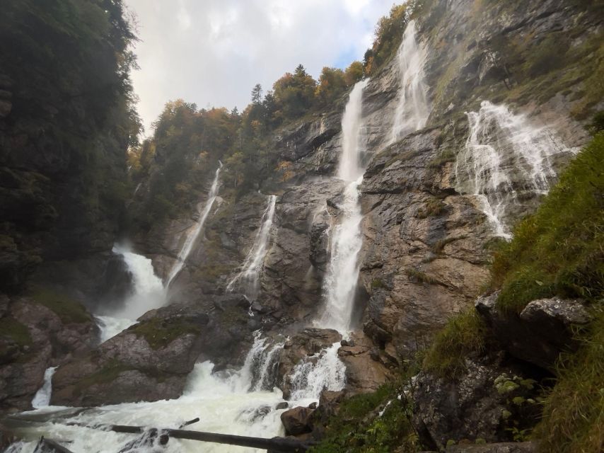 Private Day Highlight Tour of Hallstatt From Salzburg