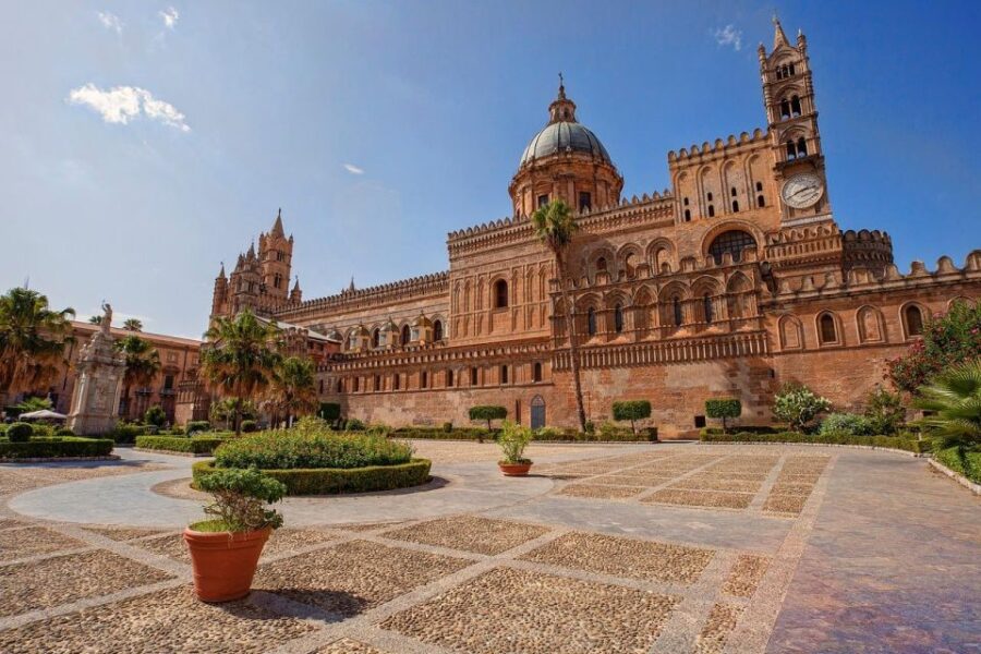 Private Day Tour to Palermo and Cefalù From Catania