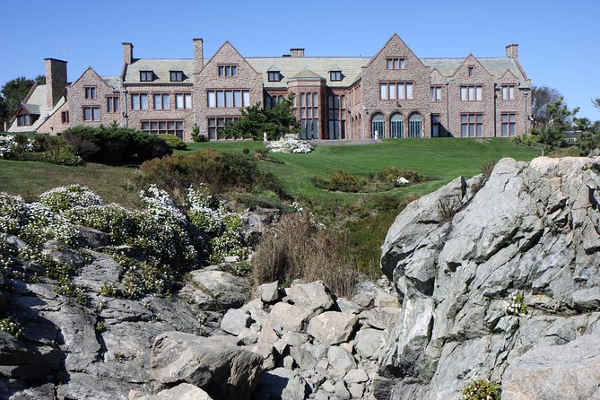 Private Day Trip From Boston to the Newport Mansions - Exploring the Mansions of Newport