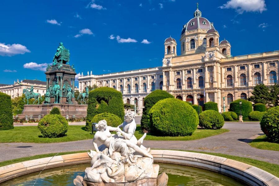 Private Day Trip From Budapest to Vienna and Back - Tour Overview