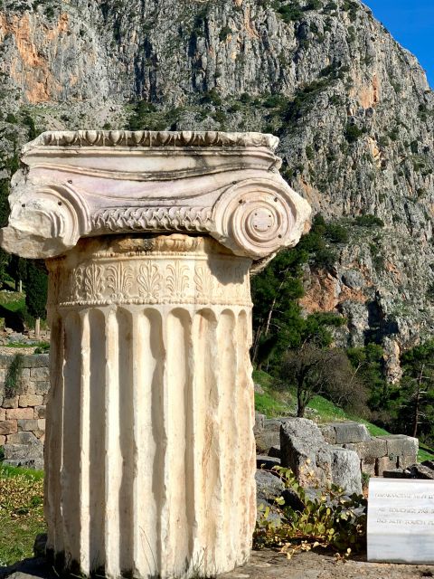 Private Day Trip to Delphi and Arachova From Athens