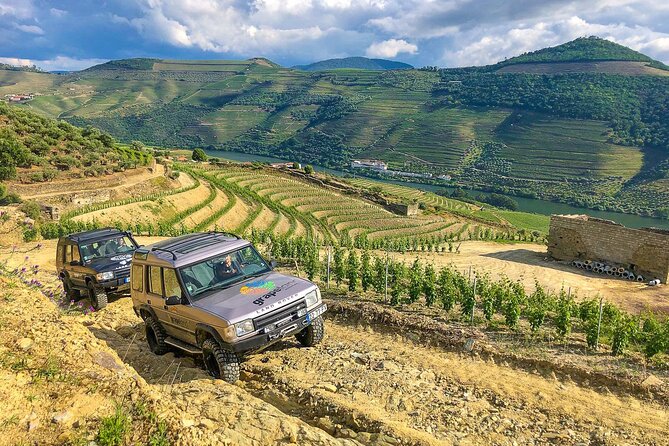 Private Douro and Porto 4x4 Tour With Wine Tasting and Boat Trip
