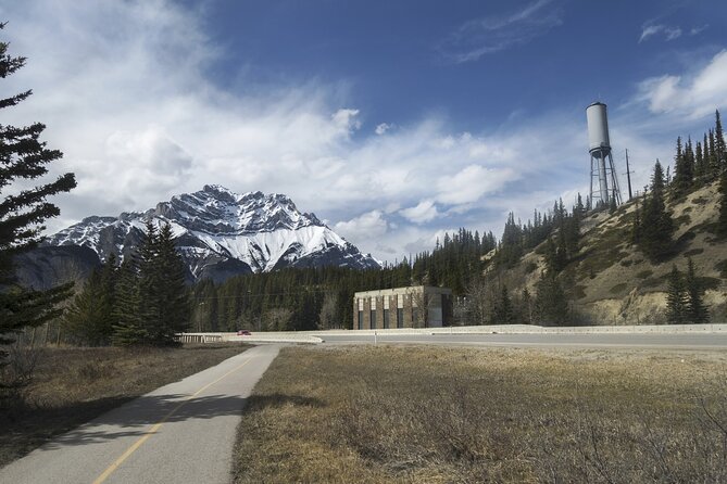 Private Ecycling and Trek: Banff to Johnston Canyon - Activity Overview
