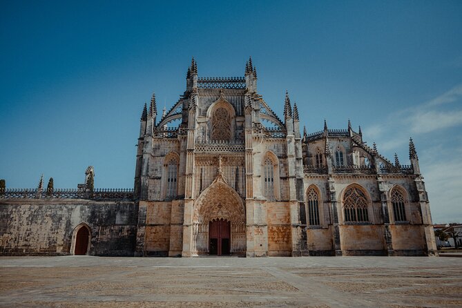 Private Fátima, Batalha, Nazaré and Óbidos Tour - Tour Overview