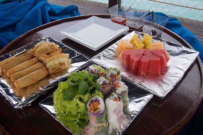 Private Full-Day Blue Dragon Yacht to Angthong National Marine Park