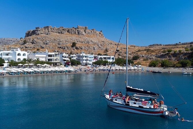 Private Full/Half-Day Boat Trip in Greece With Food and Drinks