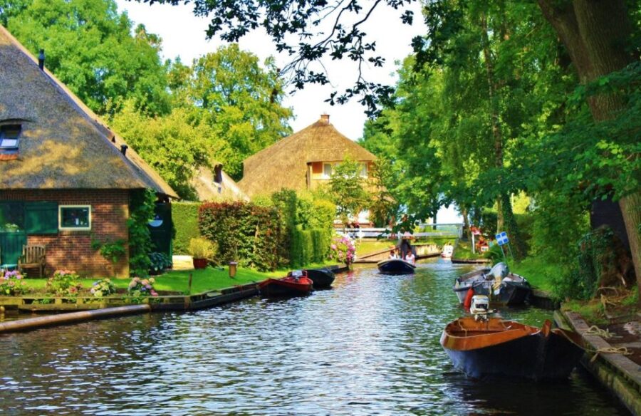 Private Group to Giethoorn and Windmill or Volendam - Tour Overview and Pricing