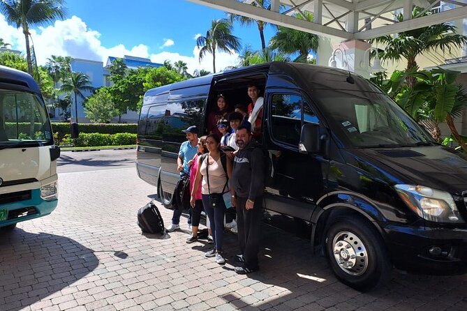 Private Guided Island Tour in Nassau Bahamas -Free Wifi & Drinks - Tour Overview and Features