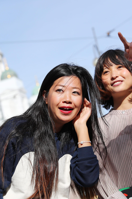 PRIVATE Helsinki City Tour With Food Tasting and Transfer