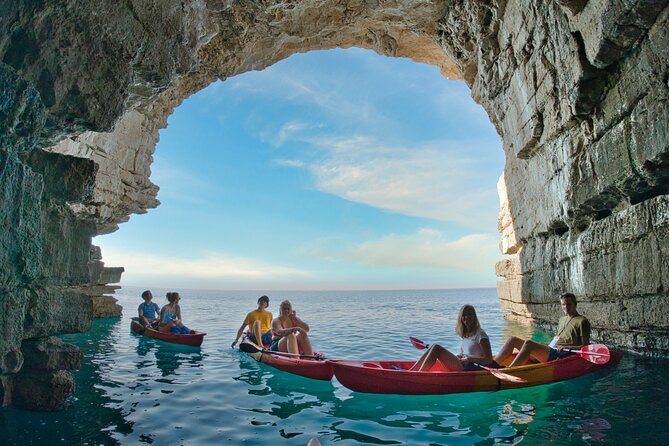 Private Kayak Tour: Explore the Caves and Turquoise Bays in Pula