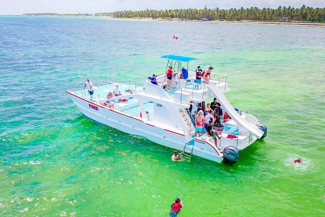 Private Luxury Party Boat With Slide