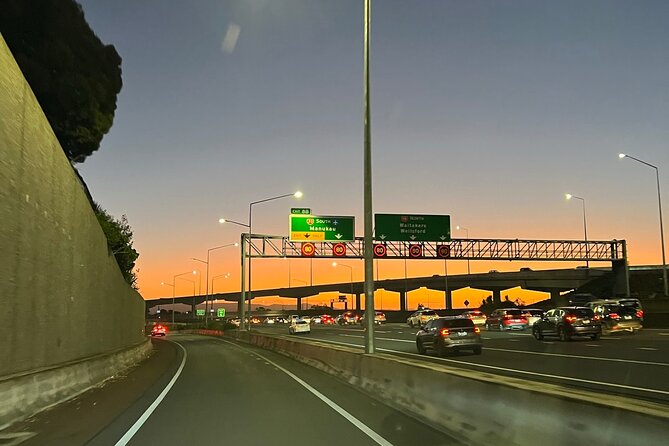 Private Mini Van Transfer From Auckland City To Auckland Airport