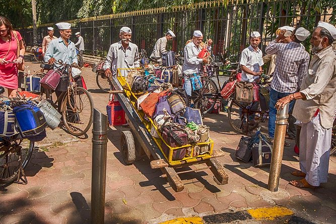 Private Mumbai City Tour in Aircon Transport & Lunch
