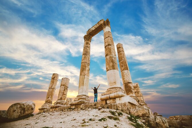 Private Panoramic Amman Tour and Local Lunch or Dinner-Wine Taste