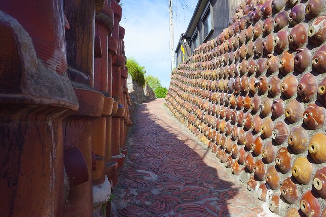 Private Pottery Road Walking Tour in Tokoname